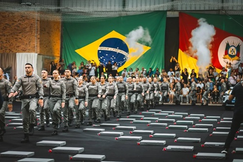 Escola da Brigada forma nova turma, com expectativa de ampliação