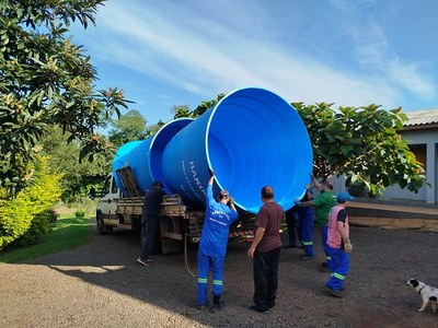 Prefeitura já entregou mais de 100 caixas d'água a produtores rurais